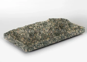 Granito skaldytos plokštės Leopard Red nuotrauka 1
