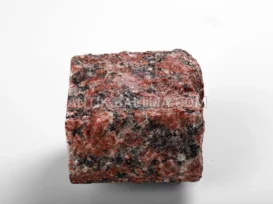 Skaldyti granito grindinio akmenys Rosso Santiago nuotrauka 4