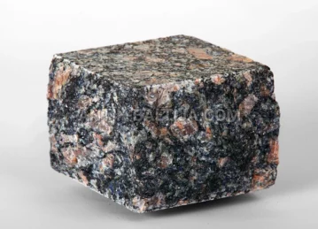 Skaldyti ir pjauti granito grindinio akmenys Leopard Red nuotrauka 1