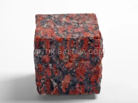 Skaldyti ir pjauti granito grindinio akmenys Rosso Santiago nuotrauka 6